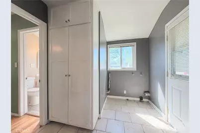 10360 Haskell, Granada Hills, CA 91344 - Photo 12