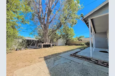 10360 Haskell, Granada Hills, CA 91344 - Photo 14