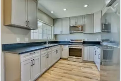 19848 Taylor, California City, CA 93505 - Photo 8