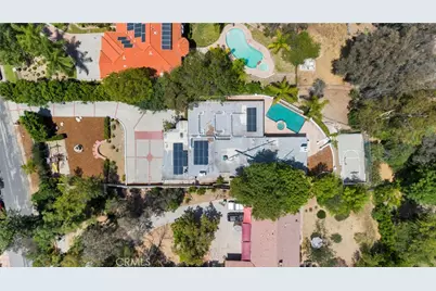 22309 Dolorosa, Woodland Hills, CA 91367 - Photo 2
