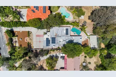 22309 Dolorosa, Woodland Hills, CA 91367 - Photo 2
