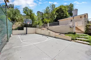 22309 Dolorosa, Woodland Hills, CA 91367 - Photo 12