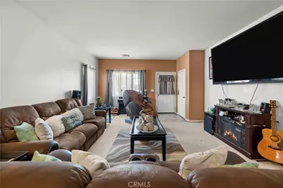 1329 W Ave I, Lancaster, CA 93534 - Photo 4