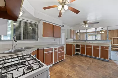 205 Suzanne Lane, Taft, CA 93268 - Photo 8