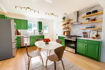 10816 Calvert, North Hollywood, CA 91606 - Photo 1