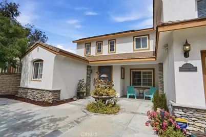23325 Cuestport Drive, Valencia, CA 91354 - Photo 2