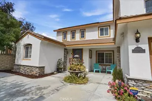 23325 Cuestport Dr, Valencia, CA 91354 - Photo 2