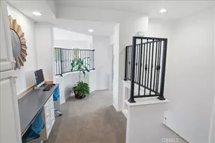 23325 Cuestport Dr, Valencia, CA 91354 - Photo 18