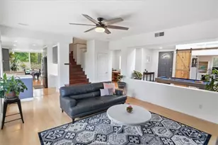 23325 Cuestport Dr, Valencia, CA 91354 - Photo 4