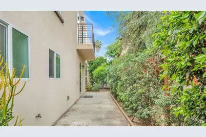 9237 Wakefield Avenue #11, Panorama City, CA 91402 - Photo 36