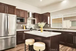 9237 Wakefield Ave, Panorama City, CA 91402 - Photo 2