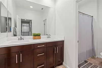 25140 Golden Maple Drive, Canyon Country, CA 91321 - Photo 28