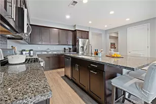 25140 Golden Maple Dr, Canyon Country, CA 91321 - Photo 16