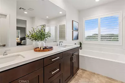 25140 Golden Maple Drive, Canyon Country, CA 91321 - Photo 22