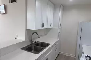 5700 Etiwanda, Tarzana, CA 91356 - Photo 8