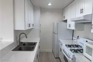 5700 Etiwanda, Tarzana, CA 91356 - Photo 10