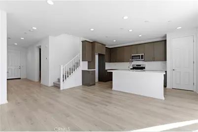 43869 Hampton, Lancaster, CA 93536 - Photo 2