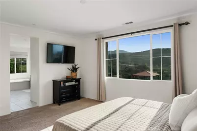 359 Sequoia, Simi Valley, CA 93065 - Photo 14