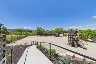 1631 Hauser Cir, Thousand Oaks, CA 91362 - Photo 70