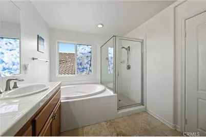 28653 Crown Heights Court, Canyon Country, CA 91387 - Photo 34