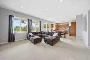 28653 Crown Heights Ct, Canyon Country, CA 91387 - Photo 16