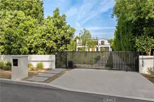 11835 Kling St, Valley Village, CA 91607 - Photo 1