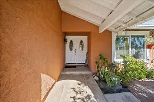 23149 Cuervo, Valencia, CA 91354 - Photo 2