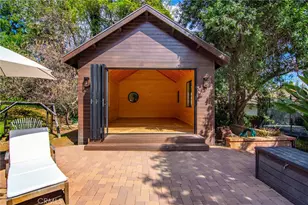 19029 Sprague St, Tarzana, CA 91356 - Photo 42