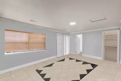 9253 Hayvenhurst Avenue, North Hills, CA 91343 - Photo 16