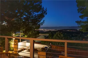 8615 Skyline Dr, Los Angeles, CA 90046 - Photo 38