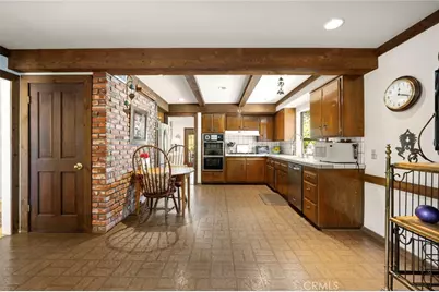 5835 Fairhaven, Woodland Hills, CA 91367 - Photo 8