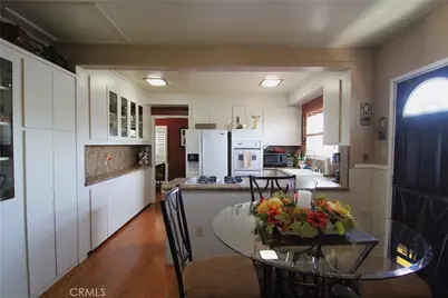 13250 Dyer Street, Sylmar, CA 91342 - Photo 16