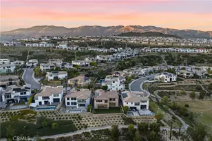 11527 N Darcy, Porter Ranch, CA 91326 - Photo 2