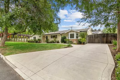 2162 Montgomery Road, Thousand Oaks, CA 91360 - Photo 2