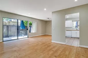 18350 Hatteras, Tarzana, CA 91356 - Photo 2