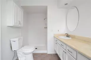 20737 Roscoe Blvd, Winnetka, CA 91306 - Photo 18