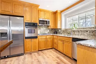 18900 Vincennes St, Northridge, CA 91324 - Photo 8