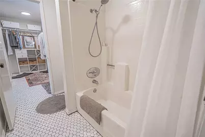 2402 Pleasant Way #H, Thousand Oaks, CA 91362 - Photo 28