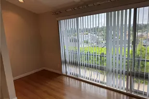 12830 Burbank, Valley Village, CA 91607 - Photo 4