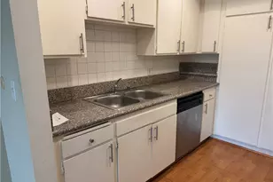 12830 Burbank, Valley Village, CA 91607 - Photo 14