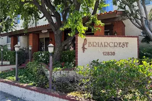 12830 Burbank, Valley Village, CA 91607 - Photo 4