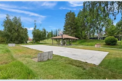 26172 Rainbow Glen, Newhall, CA 91321 - Photo 24