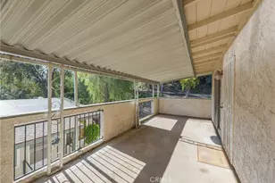 19828 Spanish Oak, Newhall, CA 91321 - Photo 4