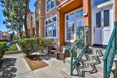 5 Arese Aisle, Irvine, CA 92606 - Photo 4