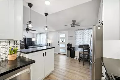 19237 Avenue Of The Oaks #B, Newhall, CA 91321 - Photo 8