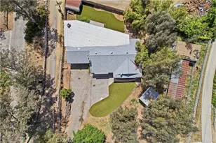 10136 McBroom, Sunland, CA 91040 - Photo 32