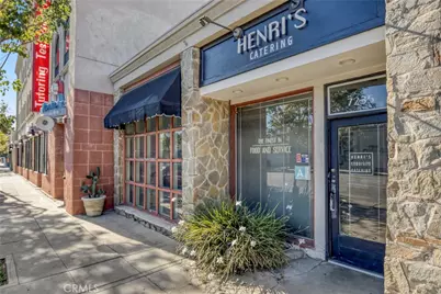 7235 Owensmouth, Canoga Park, CA 91303 - Photo 16