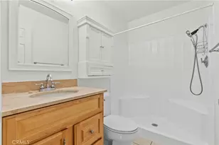 25019 Peachland Ave, Newhall, CA 91321 - Photo 14