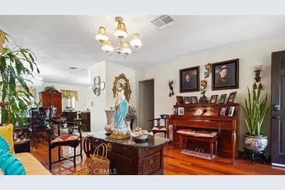 12600 Vanowen, North Hollywood, CA 91605 - Photo 8