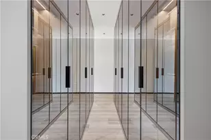 18057 Medley Dr, Encino, CA 91316 - Photo 26